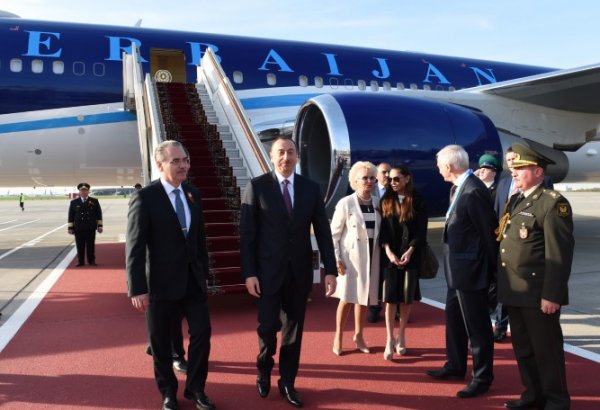 President Ilham Aliyev and his spouse arrive in Russia on working visit