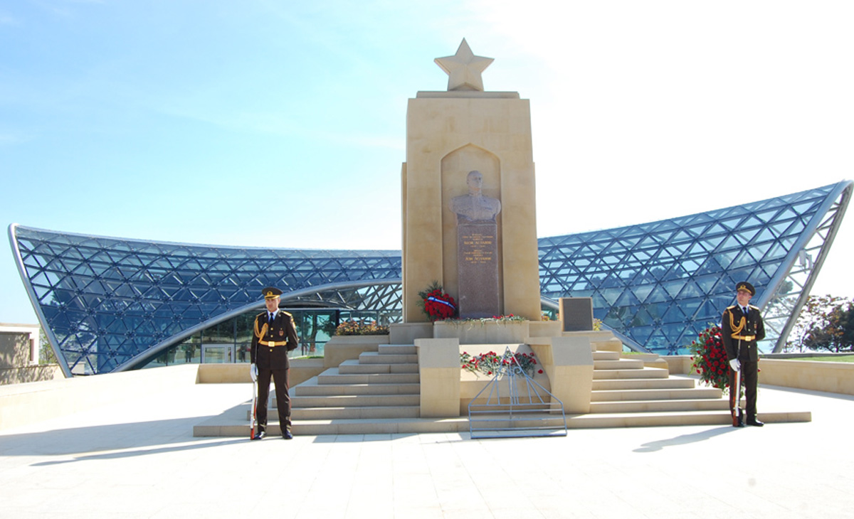 Azerbaijan marks Victory Day in Great Patriotic War (PHOTO)