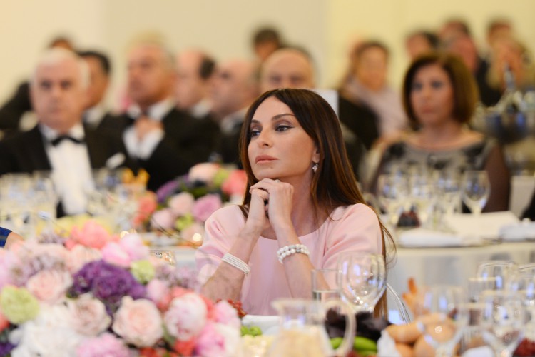 President Ilham Aliyev and his spouse attended a solemn ceremony to mark 92nd birthday anniversary of national leader Heydar Aliyev