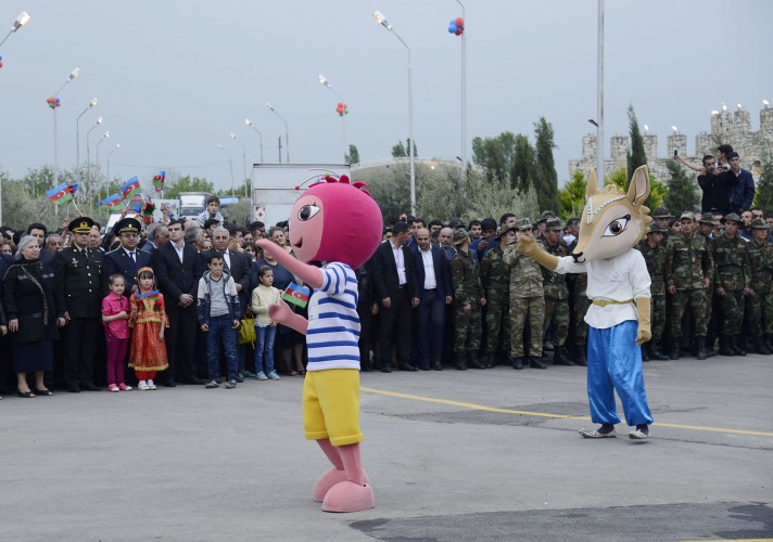 «Баку-2015»: Грандиозный фестиваль Огня в прифронтовой зоне (ФОТО)