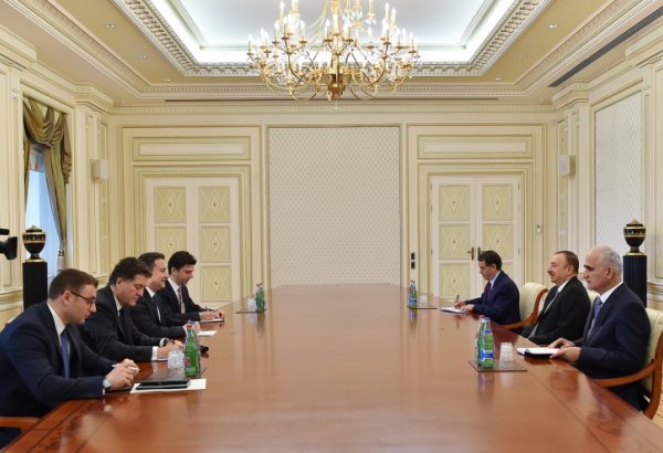 Президент Азербайджана принял делегацию во главе с вице-премьером Турции