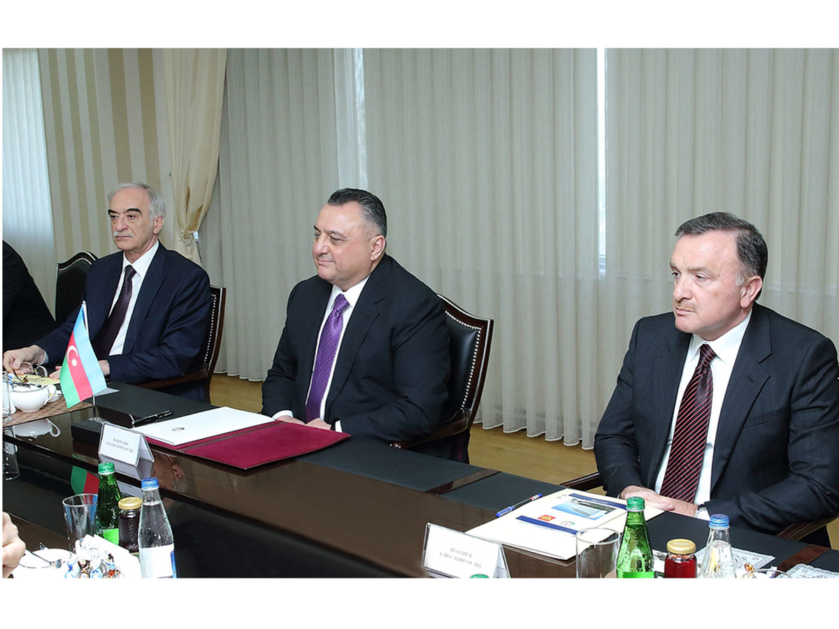 Азербайджан и Россия обсудили расширение сотрудничества в сфере безопасности