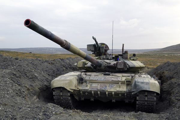 Tank unit drills held in Azerbaijan (VIDEO)