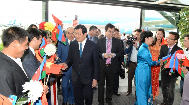 Президент Вьетнама прибыл с официальным визитом в Азербайджан (ФОТО)