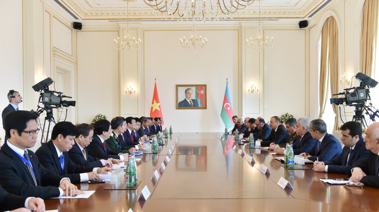 Состоялась встреча президентов Азербайджана и Вьетнама в расширенном составе