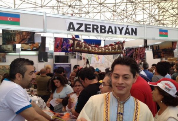 Azərbaycan Mexikoda keçirilən beynəlxalq festivalda (FOTO)