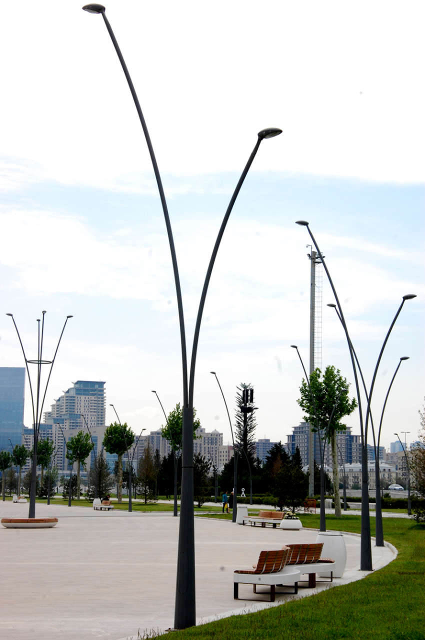 Баку-2015: Прогулка по новому бульвару White City (ФОТО)