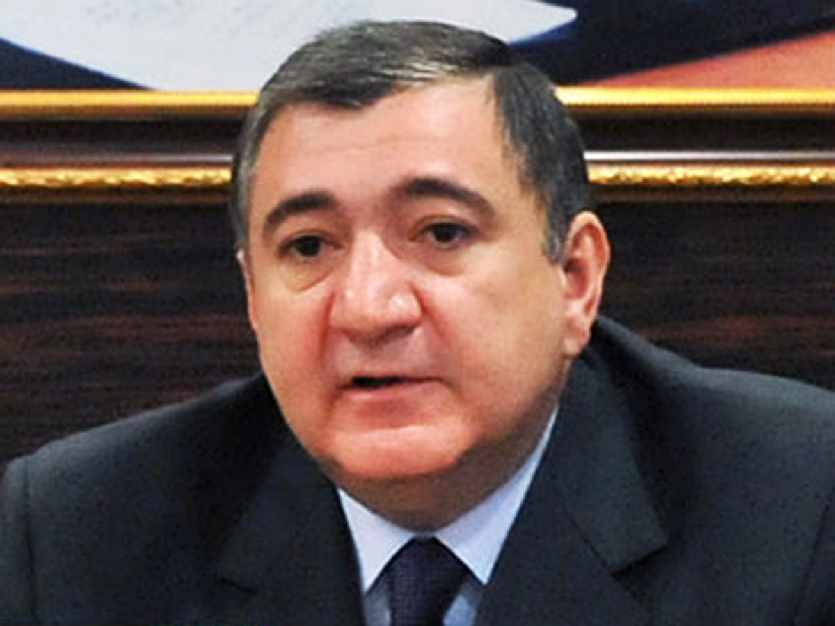 Azerbaycan Vergiler Bakanı  Fazil Memmedov görevinden alındı