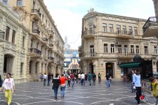 Heart of Baku: walking along Torgovaya street, Fountain Square (PHOTO)