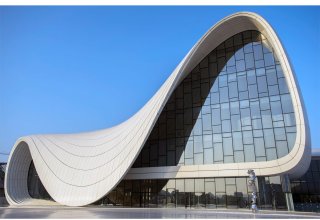 Концерты в Центре Гейдара Алиева отложены в связи с пожаром в Баку
