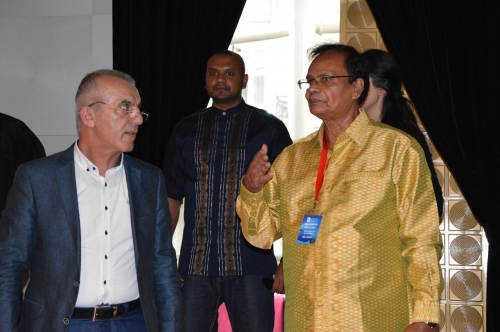 Министр культуры Шри-Ланки посетил бакинский ТЮЗ (ФОТО)