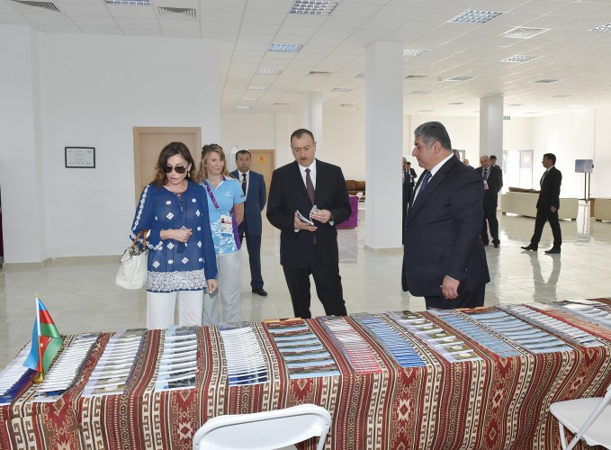 Президент Ильхам Алиев и его супруга приняли участие в открытии Деревни атлетов и Медиа-деревни  (ФОТО)