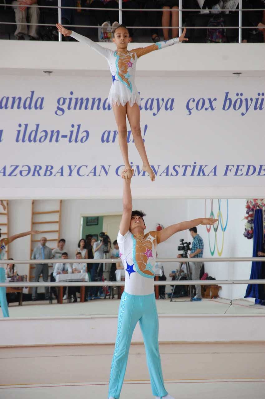 В Баку состоялись соревнования по акробатической гимнастике