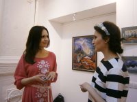 В Баку показали картины, нарисованные сразу двумя художниками - арт-проект "Диалог" (ФОТО)