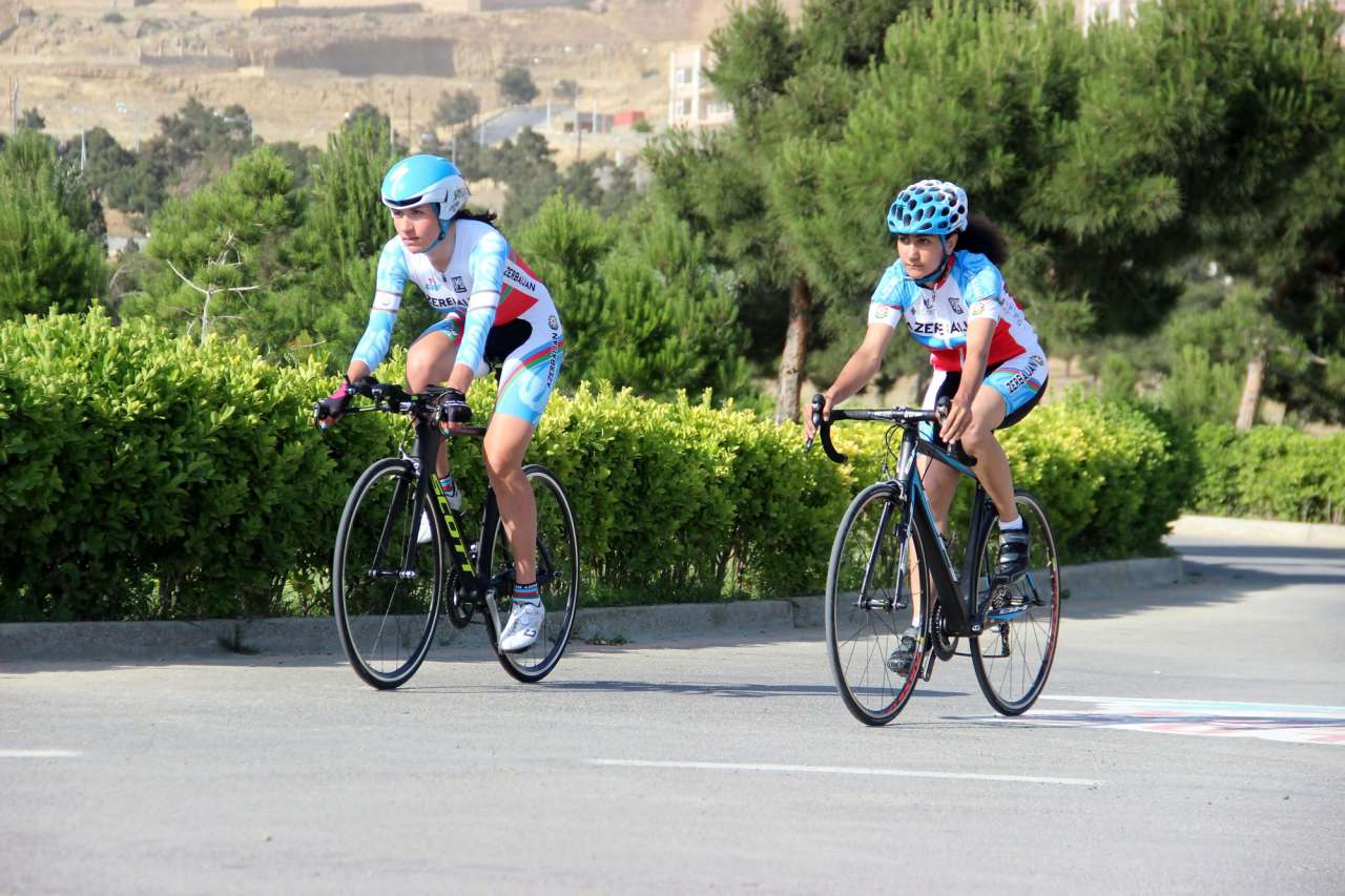 Two female cyclists to represent Azerbaijan at first Baku 2015 European Games (PHOTO)