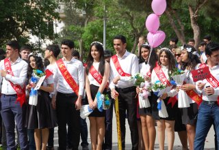 В Азербайджане отличившиеся в учебе выпускники получат аттестаты особого образца