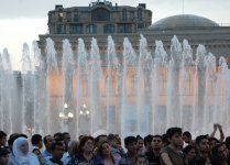 В Баку состоялись праздничный концерт и фейерверк в связи с Днем Республики (ФОТО)