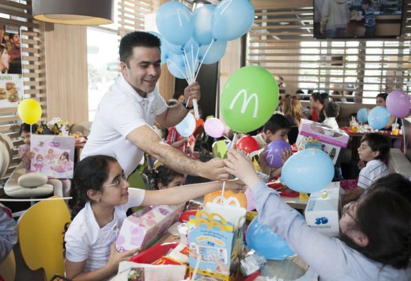 1 iyunda McDonald’s-dan uşaqlara dəstək  (FOTO,VIDEO)