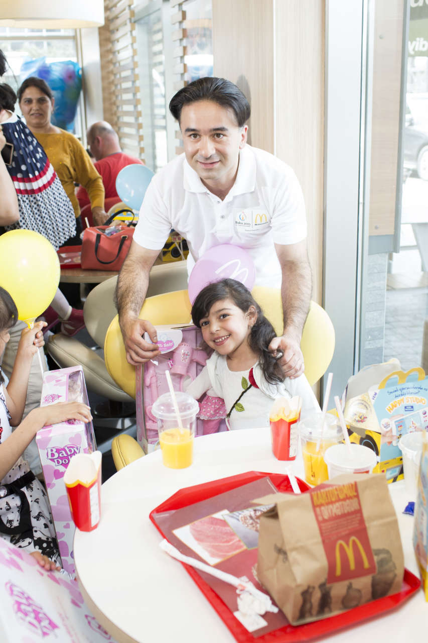 1 iyunda McDonald’s-dan uşaqlara dəstək  (FOTO,VIDEO)