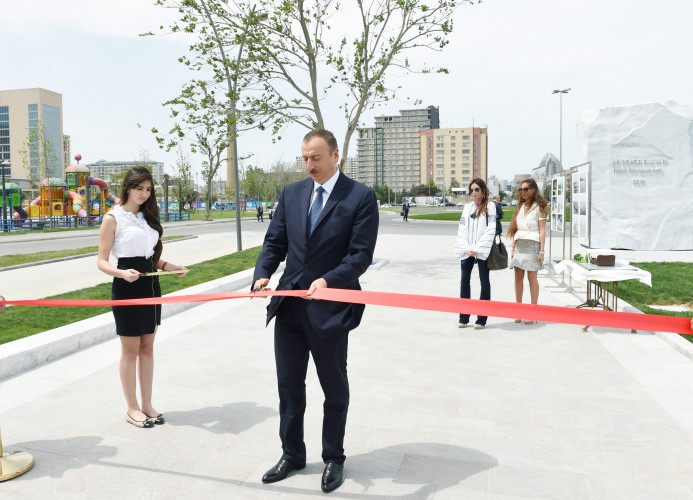 Prezident İlham Əliyev və xanımı Bakı Ağ Şəhər bulvarının açılışında iştirak ediblər (FOTO)