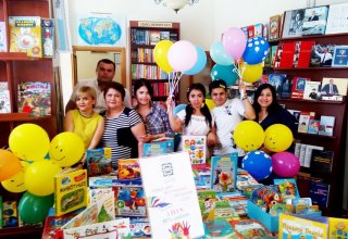 В Баку прошла акция, посвященная Дню защиты детей (ФОТО)