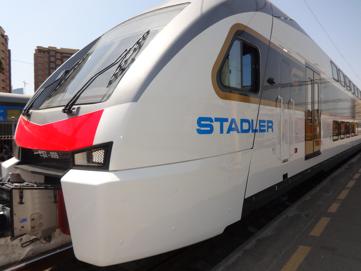В Баку доставлен еще один скоростной поезд Stadler