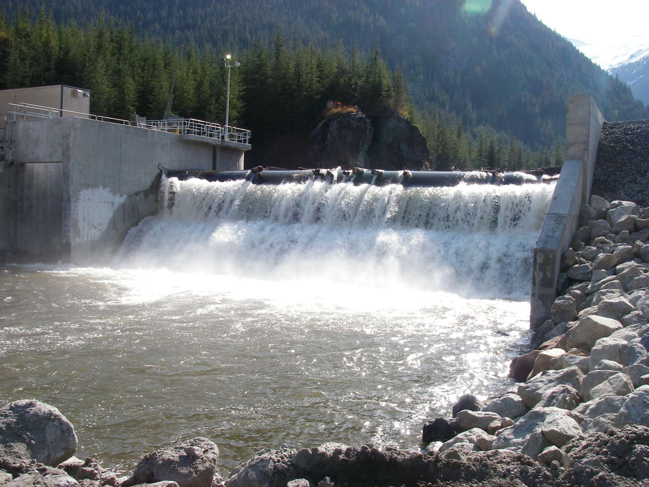 В Грузии до конца этого года сдадут в эксплуатацию несколько ГЭС