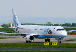 FlyBe airplane landing gear collapses at Amsterdam airport