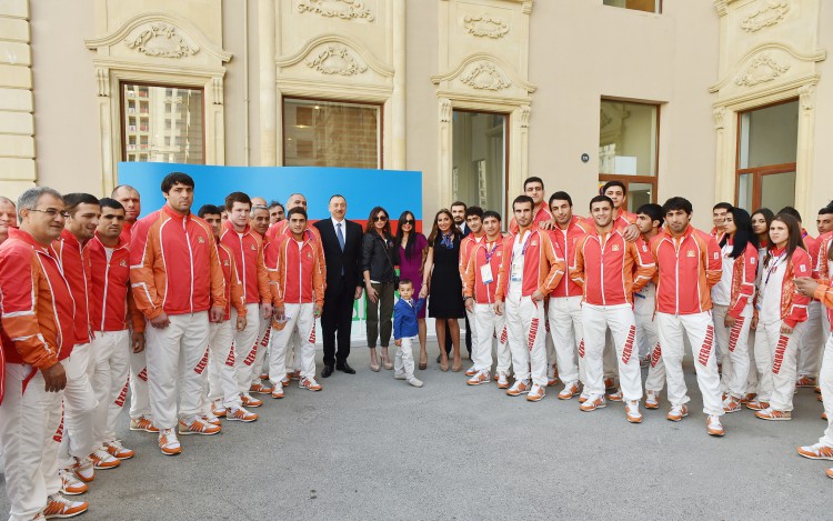 Prezident İlham Əliyev: Azərbaycan Avropanı qəbul etməyə hazırdır (FOTO)