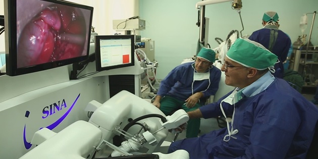 Iran introduces new surgery robot