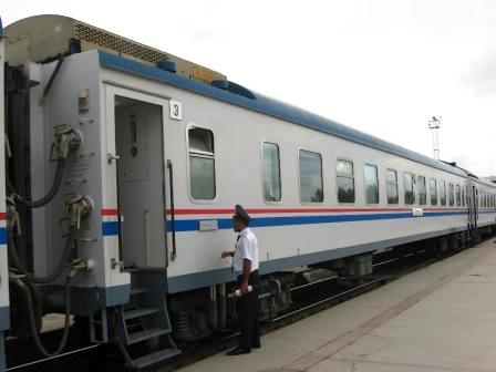 Turkmenistan extends suspension of train operation