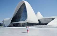 Путешествие факела первых Европейских игр в центры культуры и искусства Баку (ФОТО)
