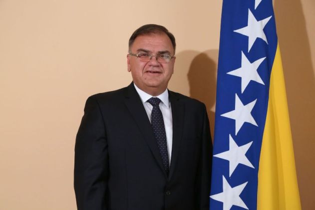 Председатель Президиума Боснии и Герцеговины прибыл в Азербайджан