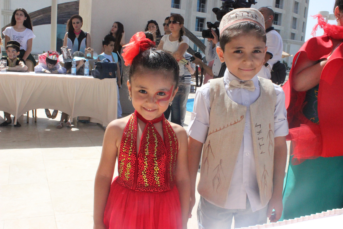 В Баку проходит фестиваль моды, посвященный Евроиграм (ФОТО)