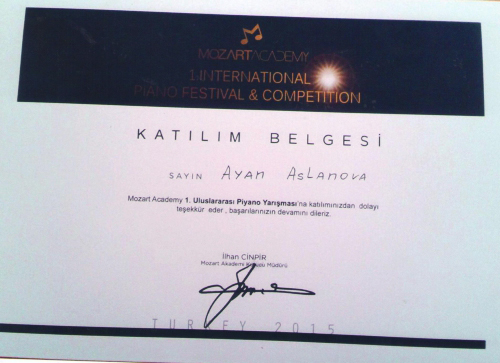 Юная азербайджанская пианистка завоевала "Академию Моцарта"