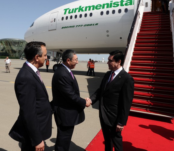 Turkmen president arrives in Baku to attend opening ceremony of European Games
