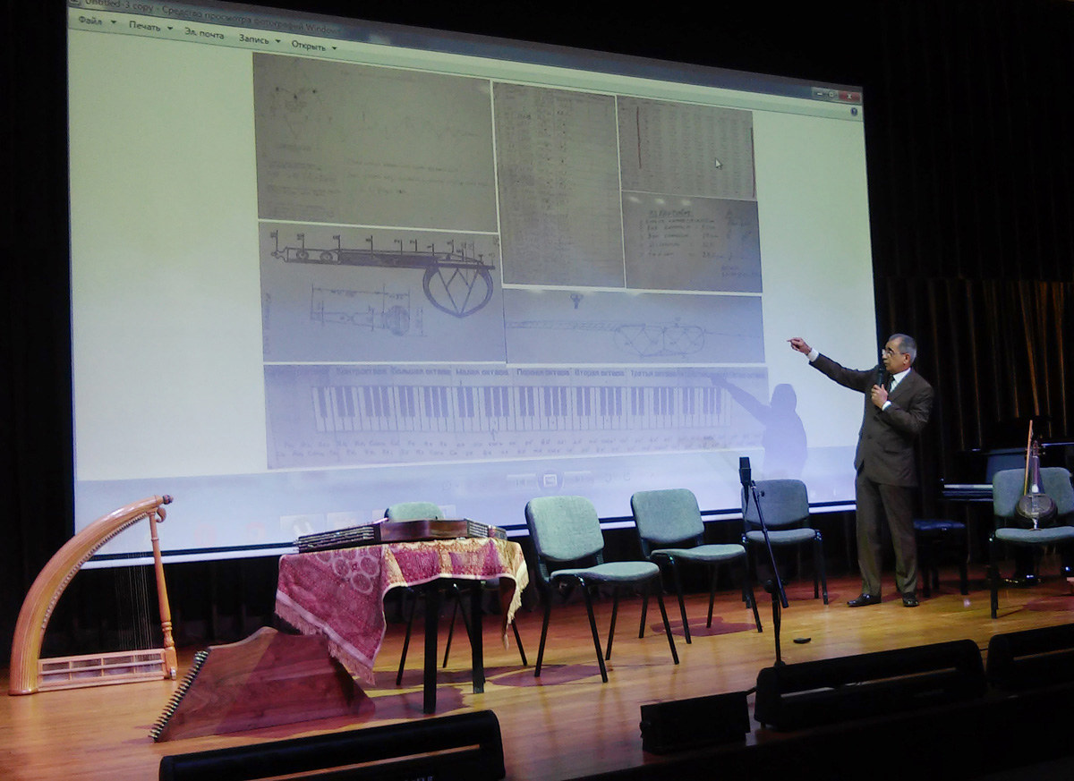 В Баку состоялась презентация усовершенствованных народных инструментов (ФОТО)