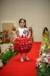 В Баку прошел красочный фестиваль моды, посвященный Евроиграм (ФОТО)