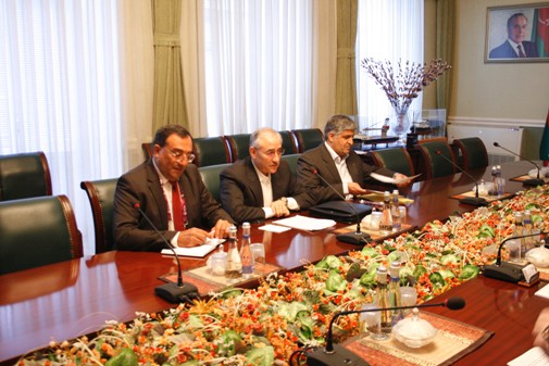 SOCAR prezidenti İran nümayəndə heyəti ilə görüşüb