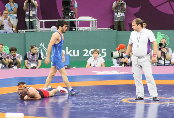 Azerbaijani wrestler defeats Armenian athlete at Baku 2015 (PHOTO, VIDEO)
