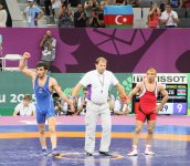 Azerbaijani wrestler defeats Armenian athlete at Baku 2015 (PHOTO, VIDEO)