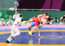 Three Azerbaijani wrestlers advance to 1/4 finals (PHOTO)