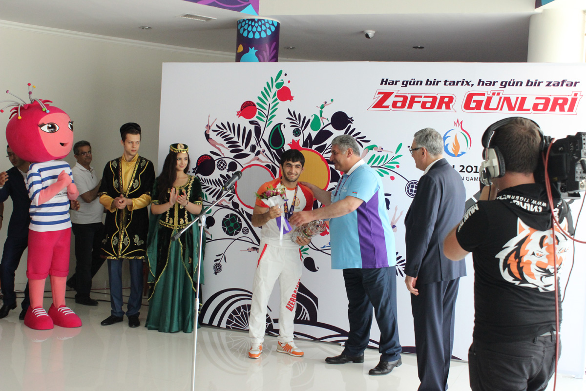 НОК чествует  первых азербайджанских победителей и медалистов Евроигр (ФОТО)