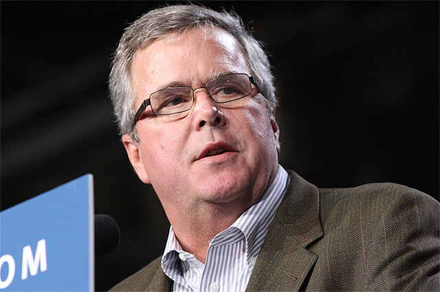 Джеб Буш официально выдвинул свою кандидатуру на пост президента США
