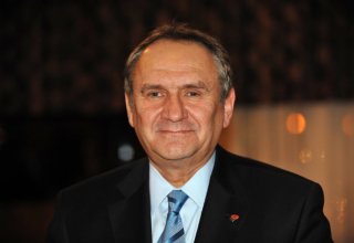Polşa Olimpiya Komitəsi: "İdmanla siyasəti qarışdırmaq düzgün deyil"