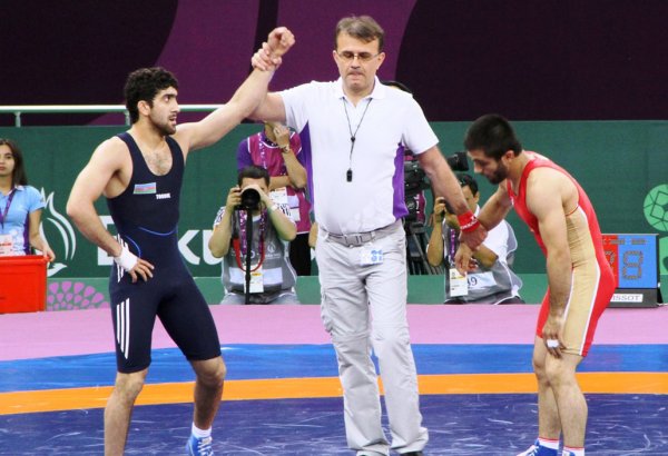 Азербайджанский борец вышел в полуфинал соревнований в рамках Евроигр