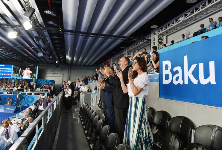 Prezident İlham Əliyev və xanımı taekvondo yarışlarında Ayxan Tağızadənin final uğrunda mübarizəsini izləyiblər (FOTO)