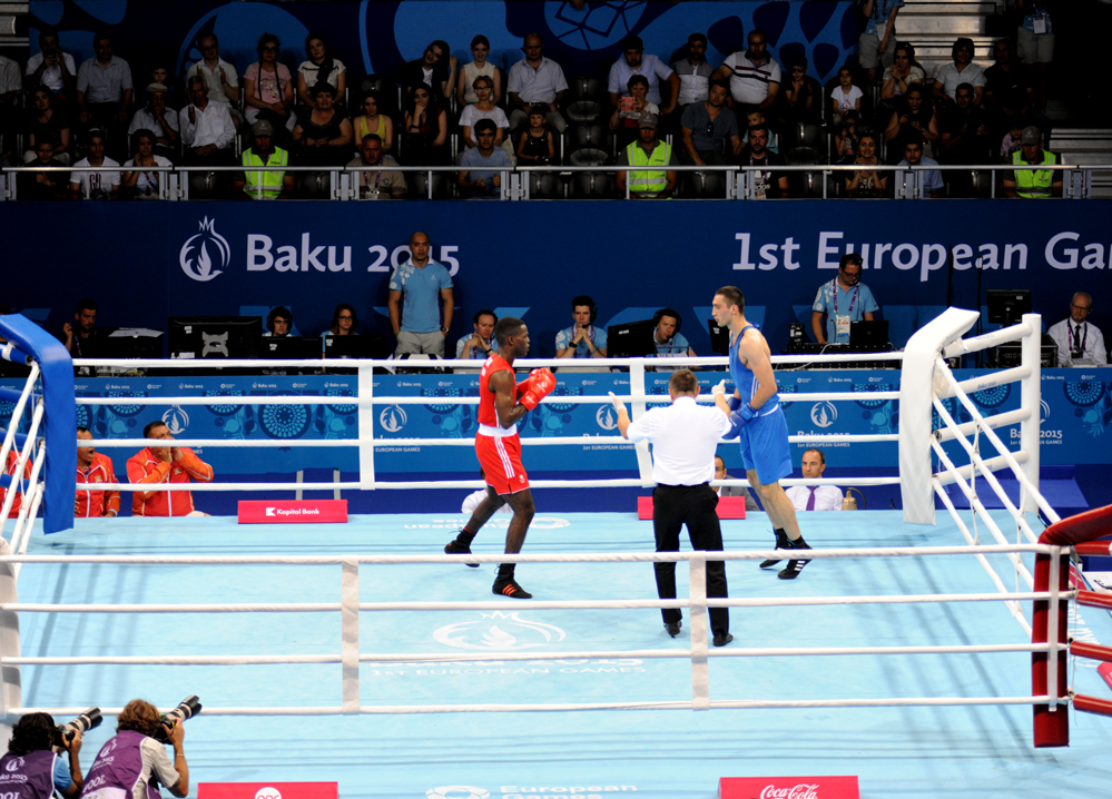 Азербайджанский боксер вышел в 1/8 финала соревнований Евроигр (ФОТО)
