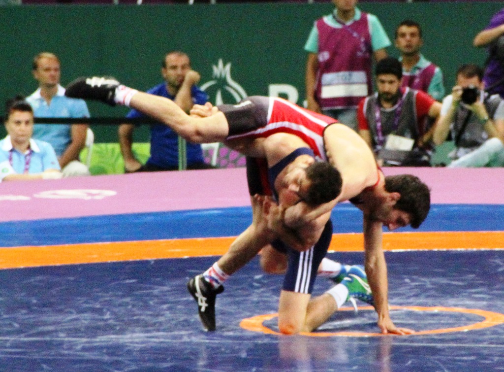 Azerbaijani wrestler advances to semifinals at Baku 2015