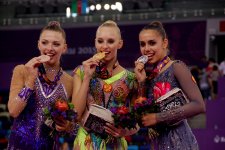 Rusiya bədii gimnastika yarışlarında iki medal qazandı (FOTO)